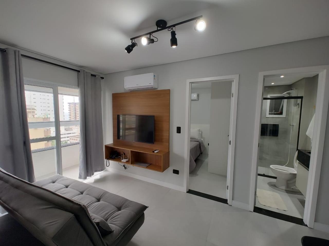 Apto Com Lazer Completo, Piscina, Ar, Mercadinho E Pet Friendly A 1 Min Da Praia Apartment Praia Grande (Santos)